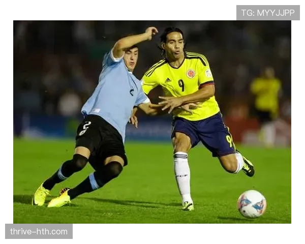 乌拉圭队战术布局解析：阵型调整迎战强敌表现抢眼