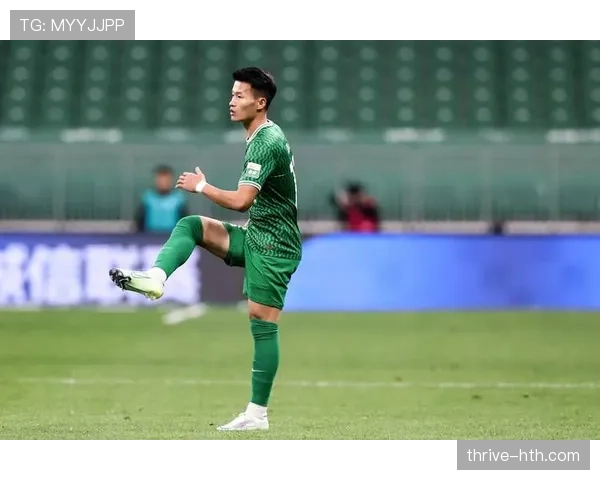 上海海港喜提中超冠军，历史性时刻震撼全场表现稳健解析