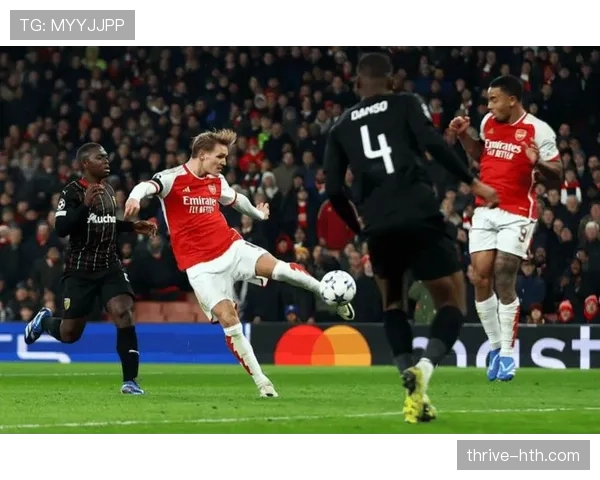 阿森纳在欧联赛中展现强大实力，状态回暖备受期待。